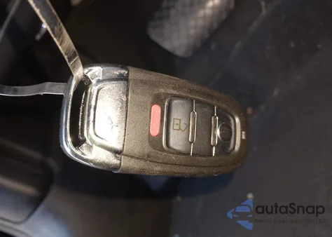 2012 Audi A5 2.0T Premium из США, поврежденный, VIN WAULFAFR1CA004528